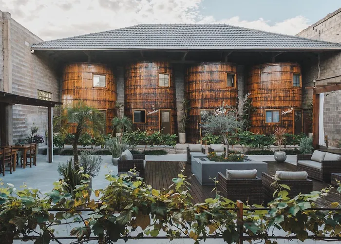 Hotel com jacuzzi: Villa Vinicolla Hospedagem Conceito, junto à Vinícola Casa Postal